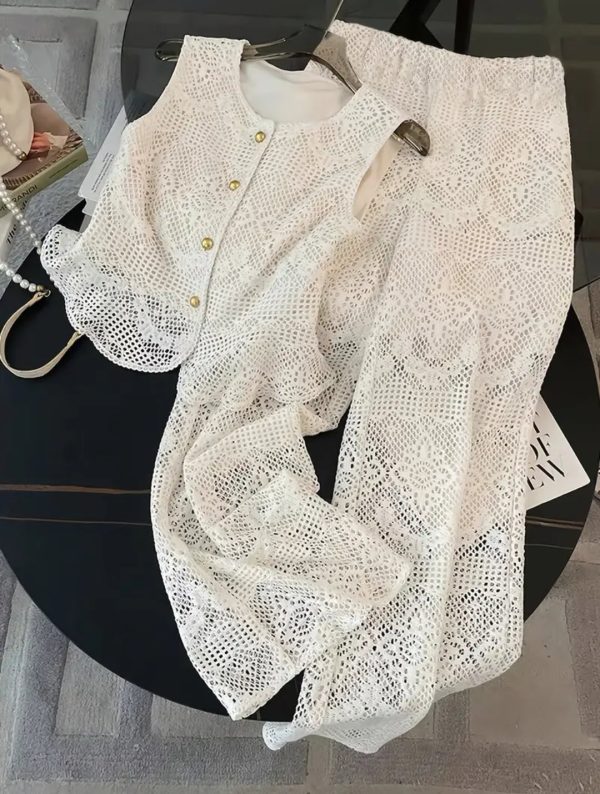 Eleganter Kontrast: Dein Zweiteiler-Set mit Kurzem Blazer und Minirock