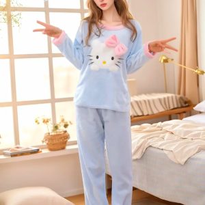 Descripción del Producto: Pijama de Hello Kitty